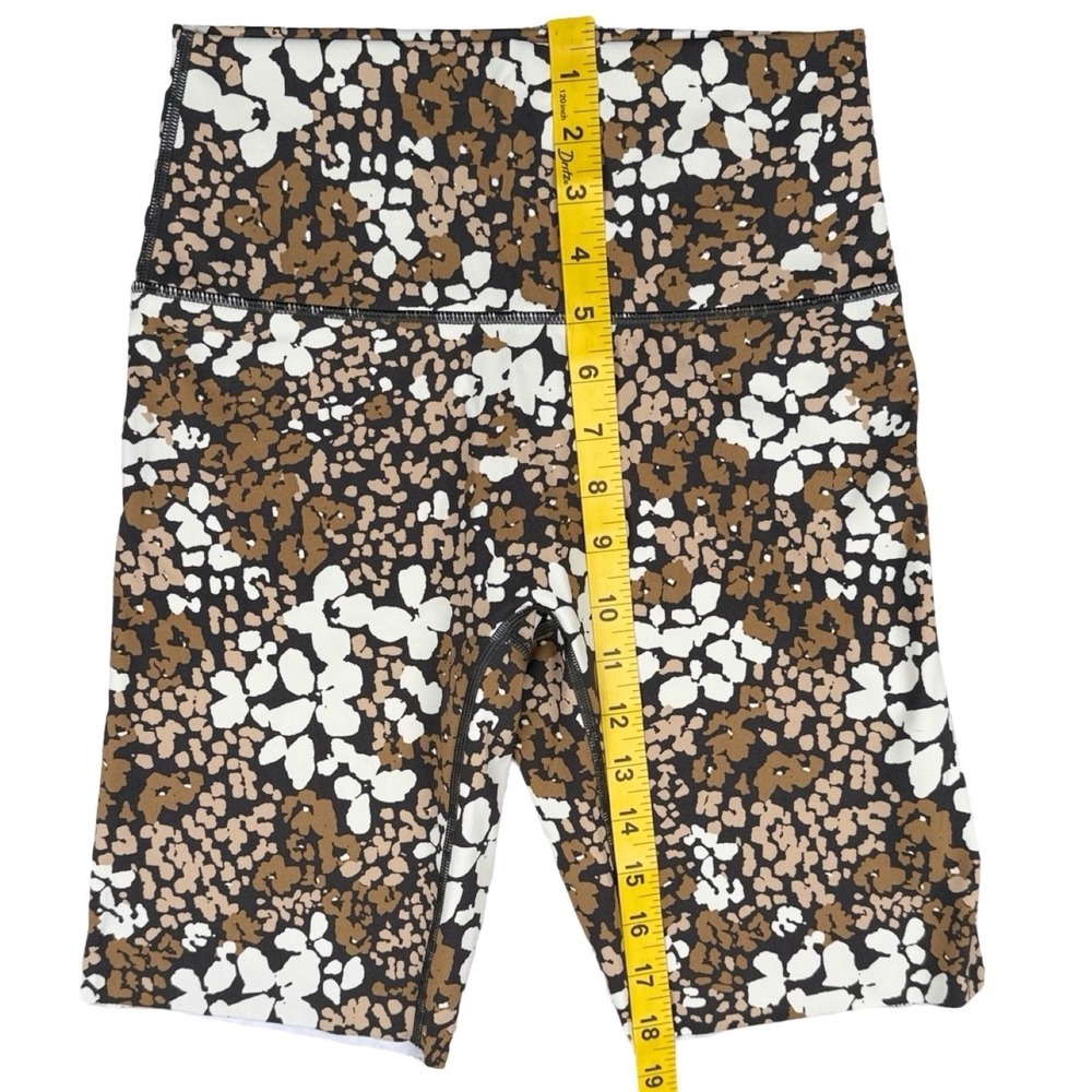 Offline by Aerie Goals Bike Shorts High Rise 9 In Brown Floral Medium - Picture 5 of 7